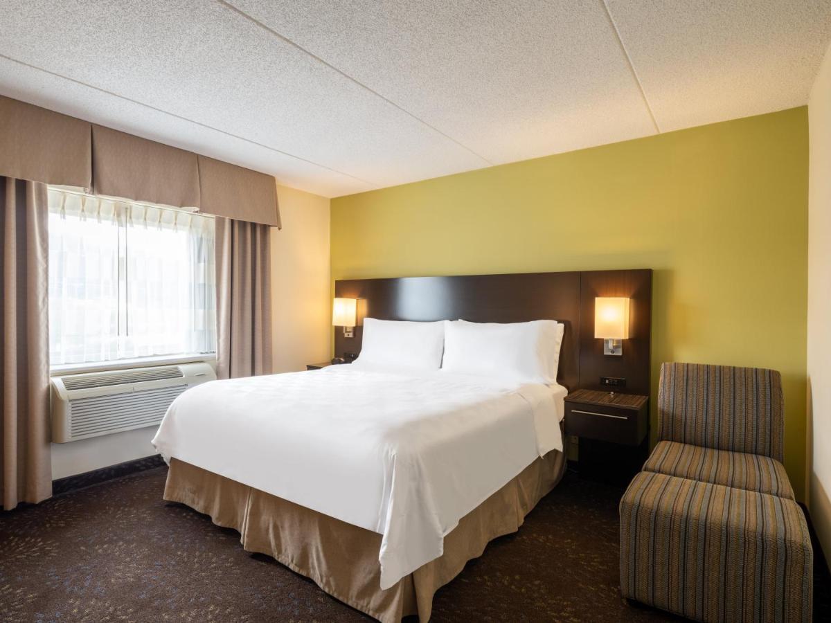 Holiday Inn Greensboro Coliseum, an IHG Hotel Exterior foto